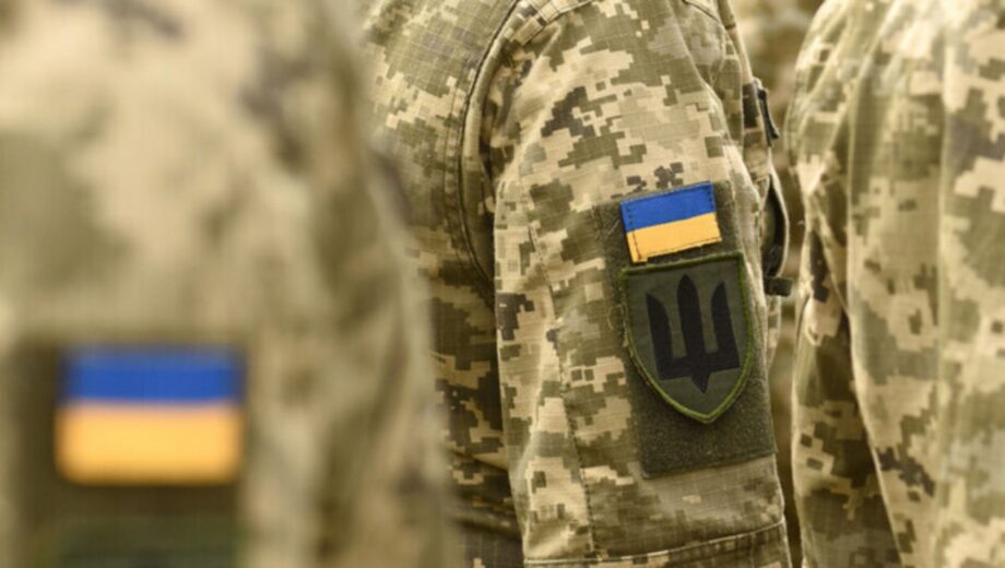 Исключение из военного учета в 2026 году: кто имеет право и что меняется для мужчин
