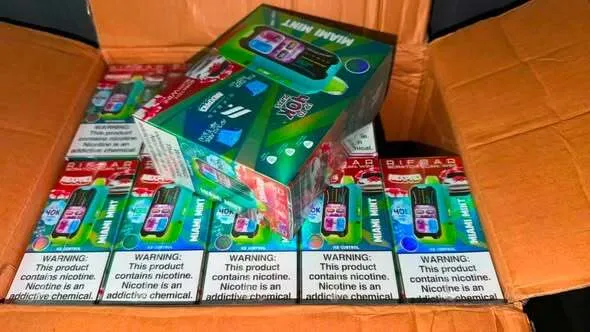 Електронні сигарети на 400 тисяч гривень виявили у ''Шегинях'': товар везли з Польщі