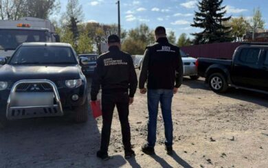 Во Львовской области будут судить мужчину, который ввозил авто для ВСУ, а затем продавал их за тысячи евро