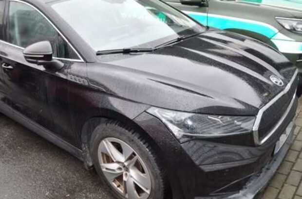 На кордоні з Львівщиною виявили два авто, які розшукували через Інтерпол