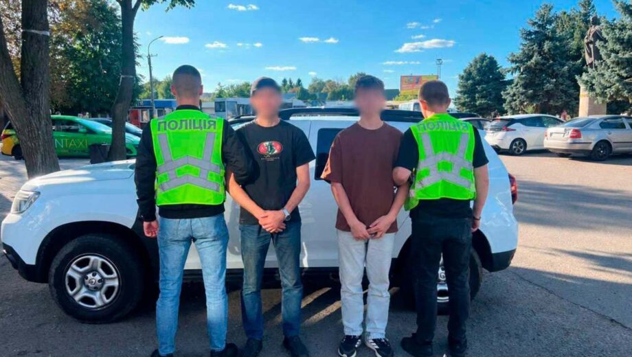 Ревнощі до нового коханого колишньої: у Києві батько залучив 17-річного сина до підпалу авто