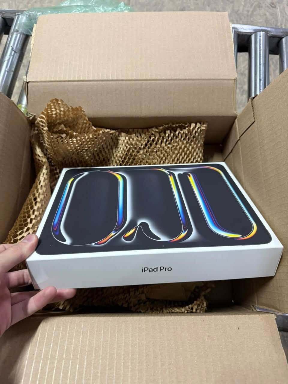 35 одиниць техніки Apple