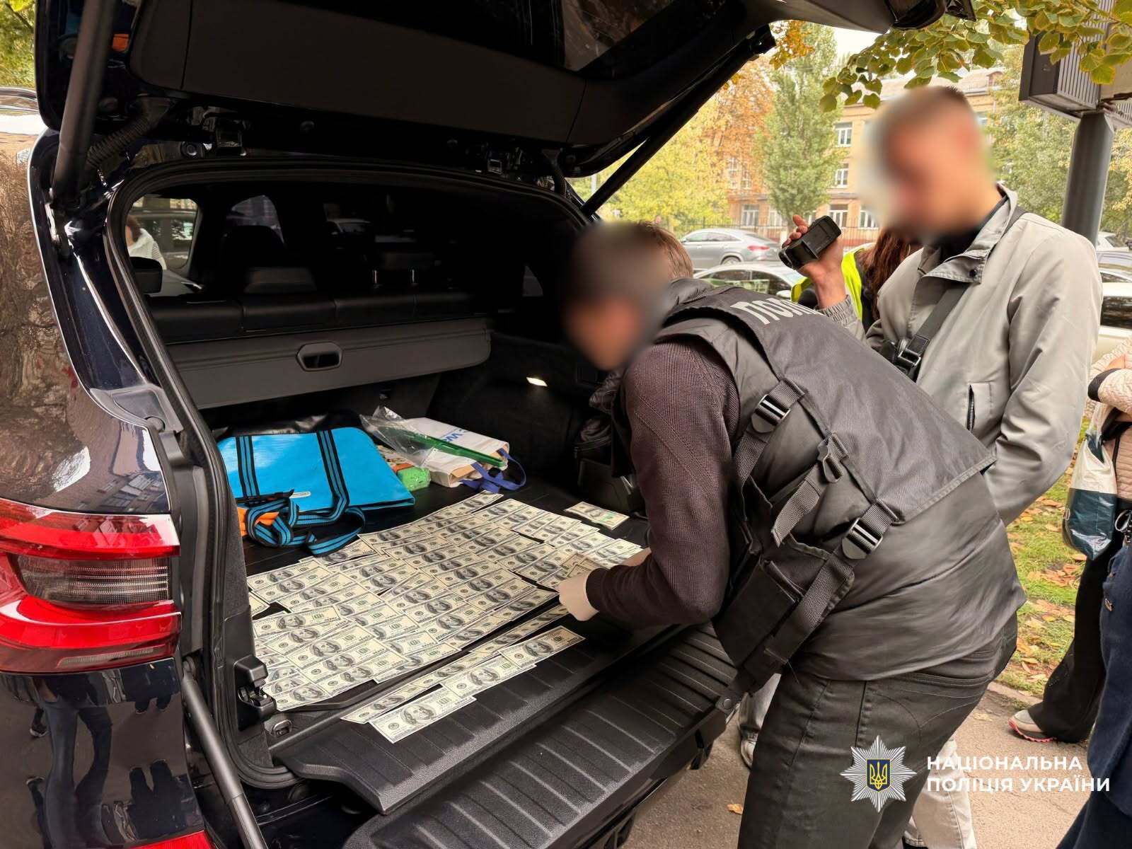 $10 тисяч за ''навчання'': у Києві викрили посадовицю університету на схемі легалізації іноземців