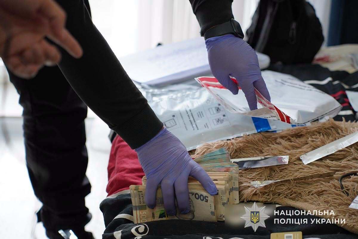 Наркотики під виглядом CBD-продукції: на Тернопільщині викрили мережу зі збутом у шести областях