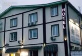 Гараж »вырос» в гостиницу более чем на 500 квадратов: прокуратура хочет вернуть здание государству