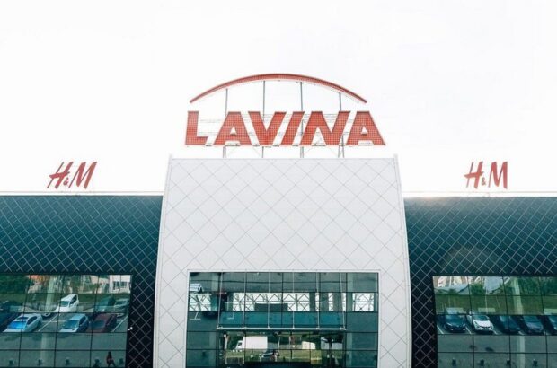 ”Нема куди ховатися”: працівники Lavina Mall поскаржилися на відсутність укриття