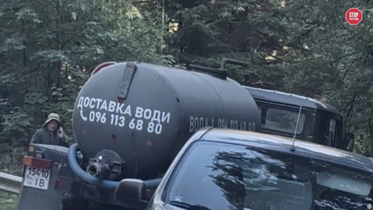 Источник на миллионы: куда вывезли воду из Карпатского нацпарка и при чем здесь директор Гошовский?