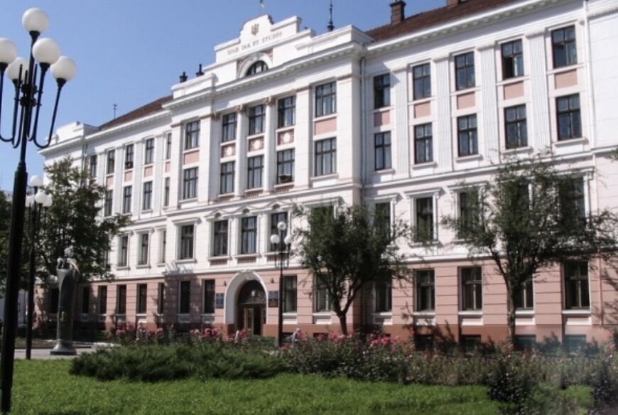 Миллионы в декларации, дело Коцабы и 200 ''квадратов'' для 18-летней дочери: что известно о судье Богдане Кукурузе?