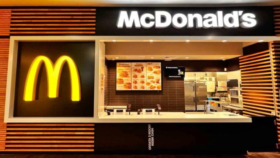 Росіяни вдарили по складах McDonald’s на Київщині: спалахнула масштабна пожежа