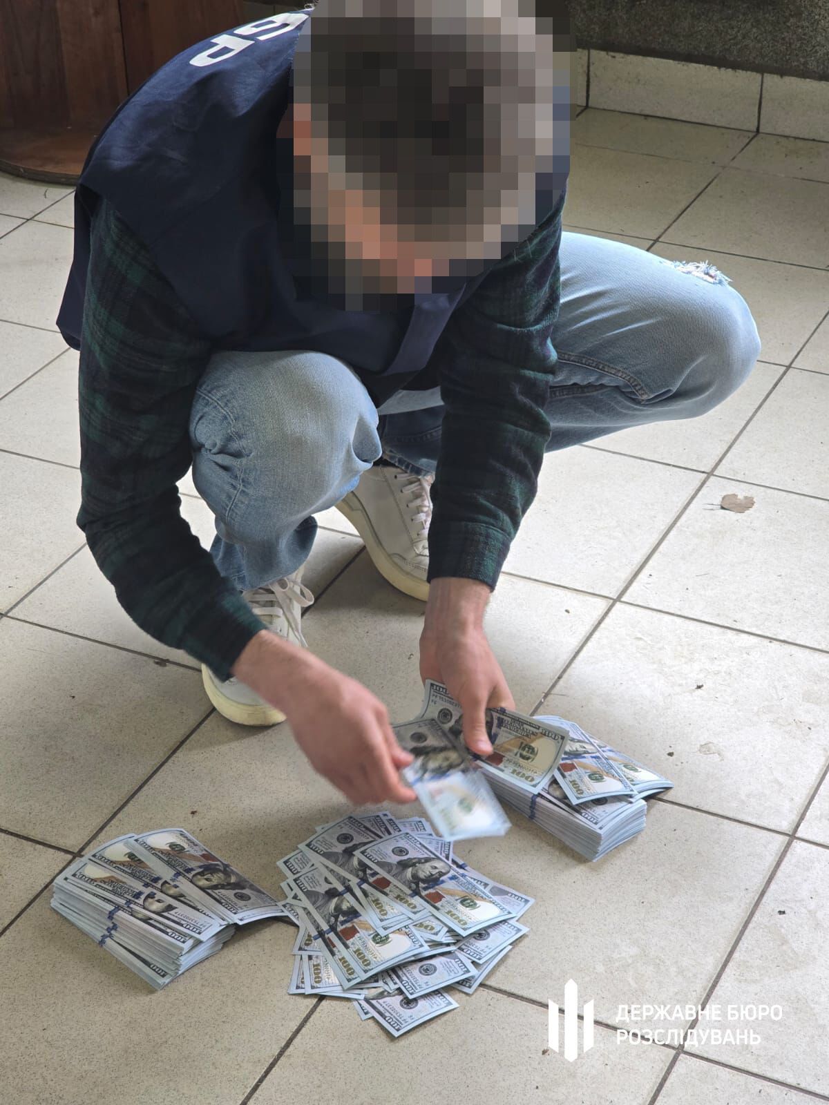 Более 17 тысяч патронов и мины: ДБР передало ''Азову'' изъятое оружие
