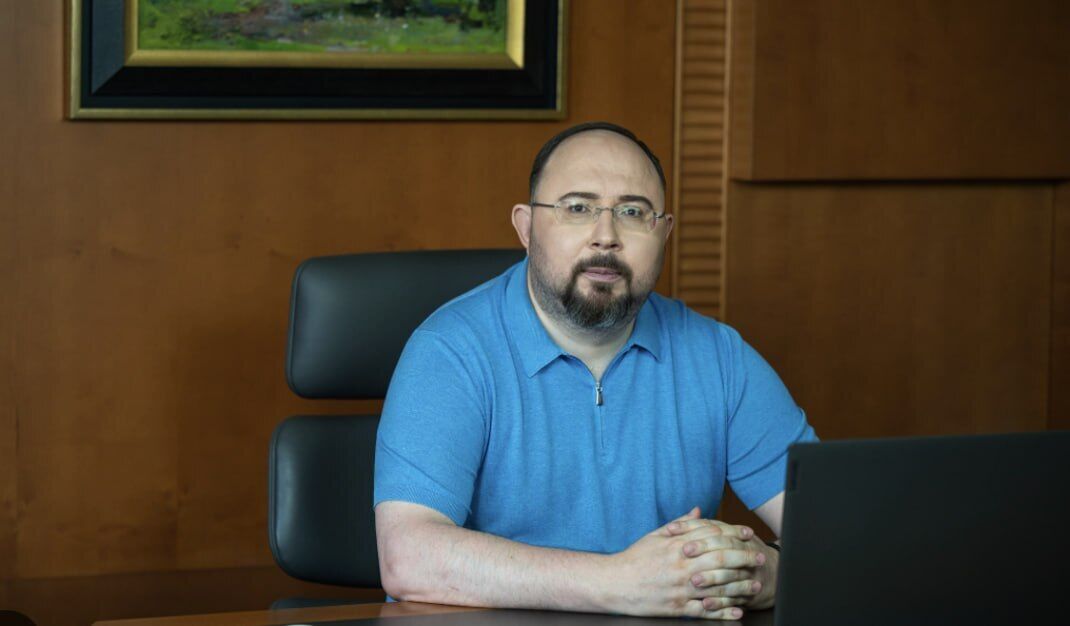 Метал, мільйони та ''АСВІО БАНК'': яка роль Романа Ярошенка в мережі братів Супруненків