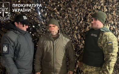 Виплати до 100 тисяч за ”бойову участь”: на Запоріжжі судитимуть ексначальника фінслужби та 10 бухгалтерів