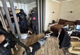 У Миколаєві викрили шахрайський call-центр: семеро людей ошукували іноземців через ”інвестиції” у криптовалюту
