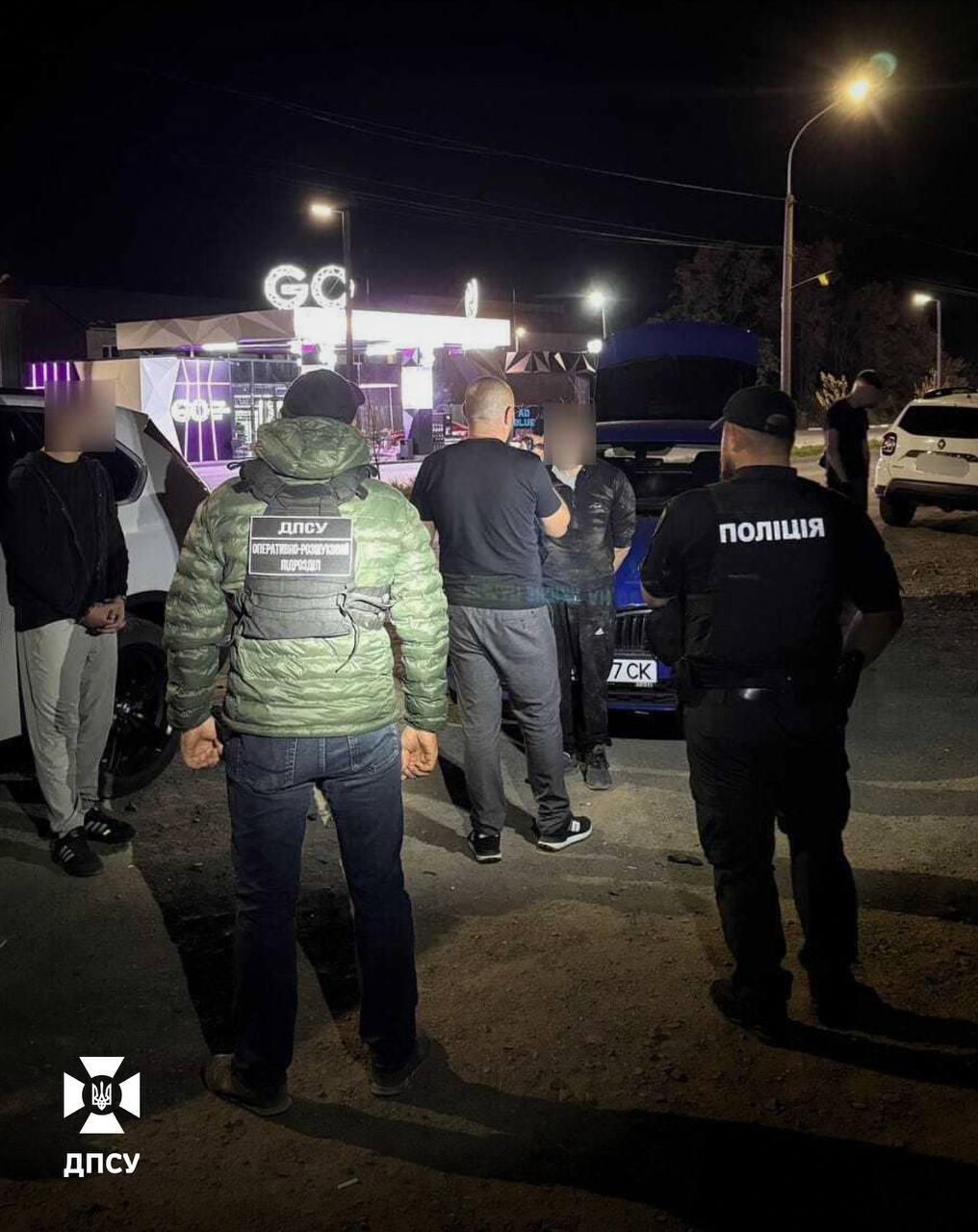 За $7000 до Словаччини: на Закарпатті викрили канал переправлення через кордон
