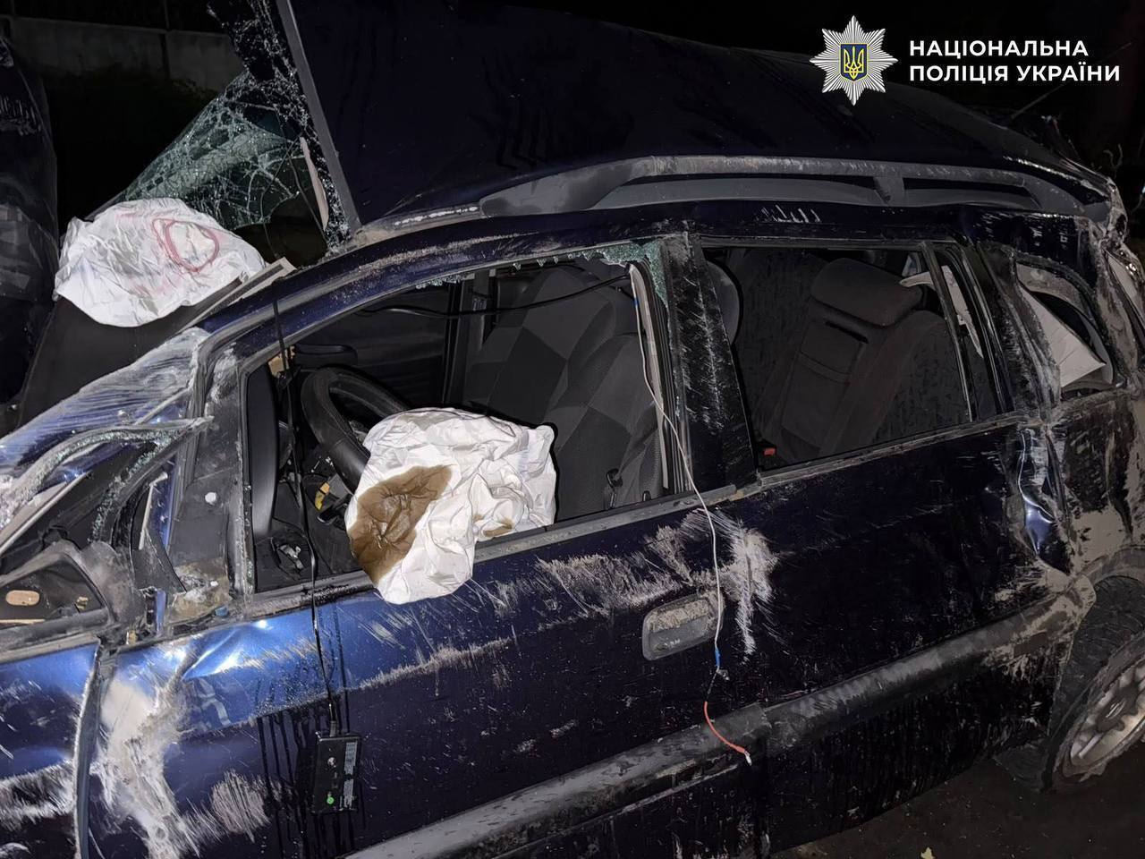 У Києві Opel злетів із Південного мосту