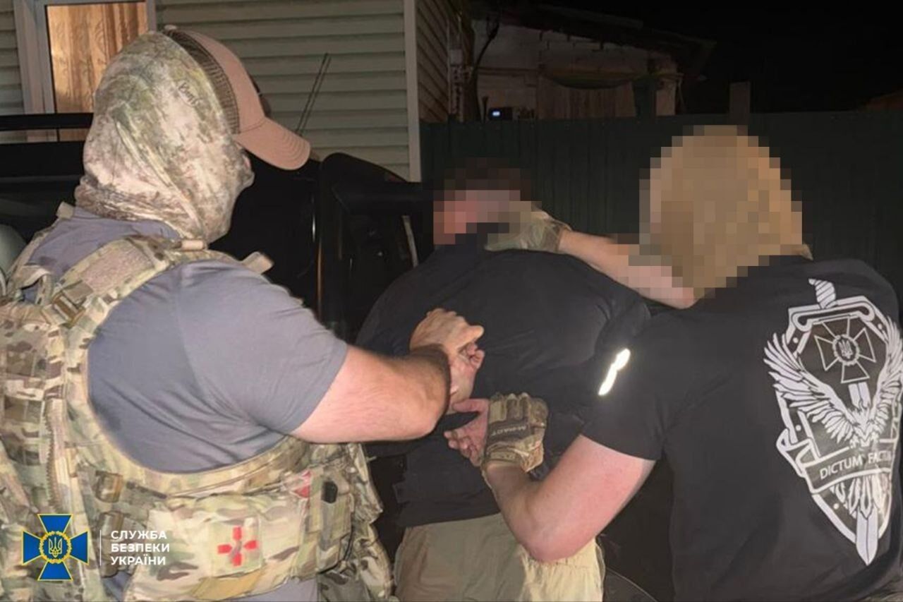 Хотіли підірвати ТЦК і будинки суддів: СБУ викрила ексзаступника голови ДСНС та його спільників