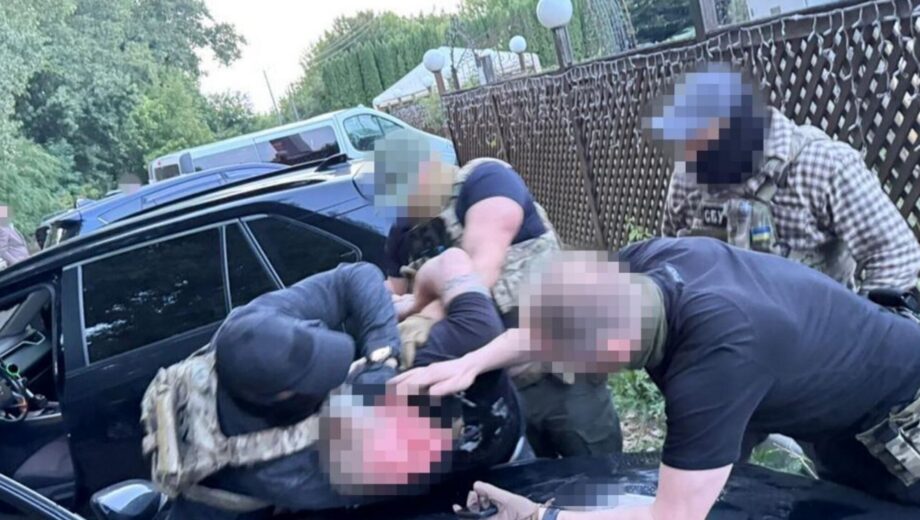Підрив крана, ТЦК та будинків суддів: СБУ заявила про викриття мережі терористів
