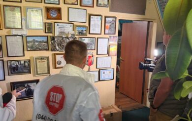 Музею війни ”не місце в ліцеї”? В.о. директорки художнього ліцею Кахідзе намагається позбутися ”Блокпосту Пам’яті”