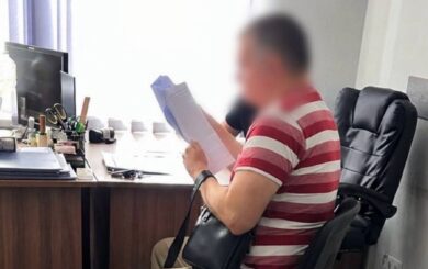 Поддельный протокол и пять офисов: в Киеве разоблачили схему завладения имуществом банка