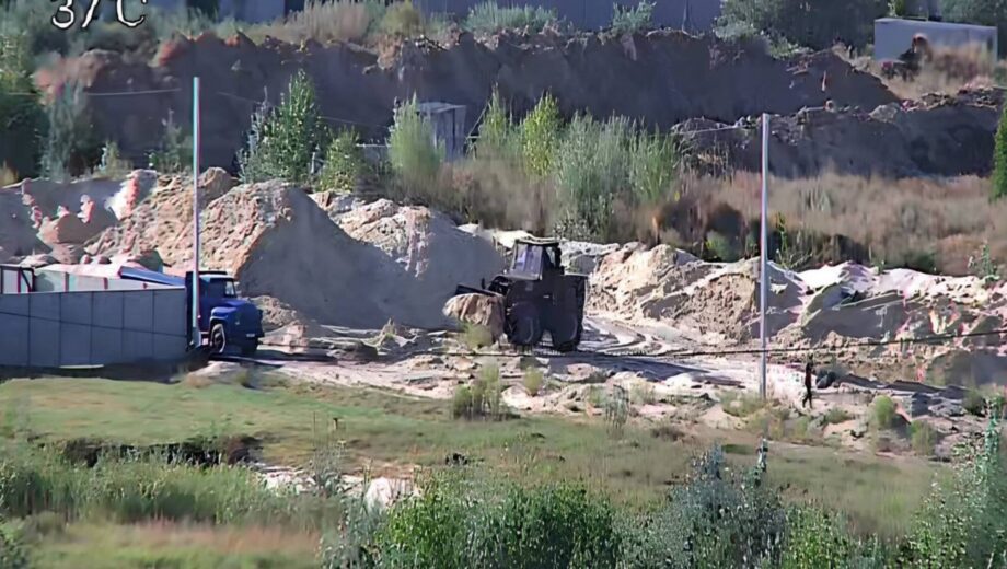 Добыли 34 тысячи кубов песка: в Черкасской области депутата подозревают в масштабной схеме