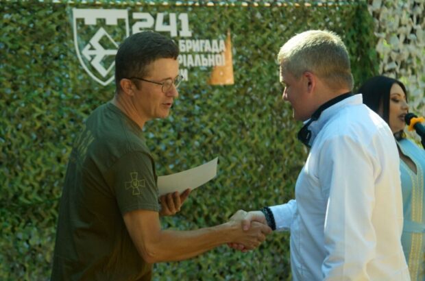 ”Про кожного солдата пам’ятають – навіть коли вже не служить”: нова бойова нагорода Володимира Чеславського