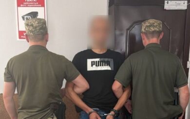 Хотів виїхати з України, але його чекала несподіванка на кордоні