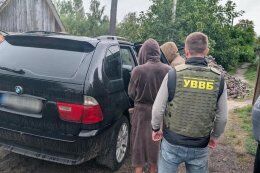 24 тысячи долларов за незаконное пересечение границы: в Ровенской области разоблачили организатора схемы