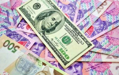 Новий антирекорд гривні: долар уже коштує 45,54 грн за офіційним курсом