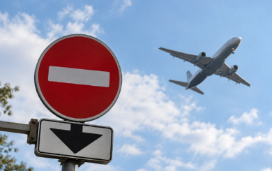 650 дронів та авіаційний хаос: у Москві через атаку безпілотників затримали й скасували понад 200 рейсів