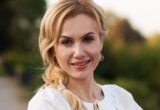 Нерухомість в Іспанії, два біткоїни та Range Rover: що задекларувала начальниця управління освіти Дубна