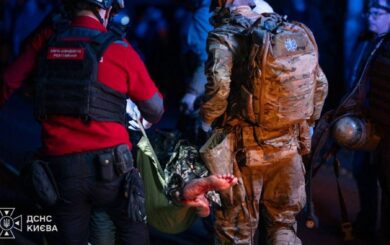 Російська армія масовано атакувала Київ та область балістикою: під ударом енергетика,житлові будинки, є загиблі
