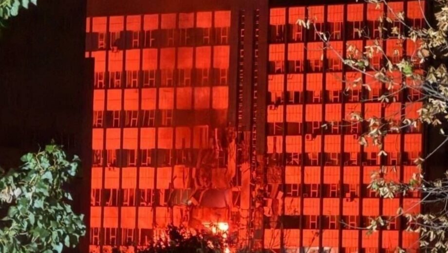 В оккупированном Луганске атаковали здание бывшего »Укртелекома»