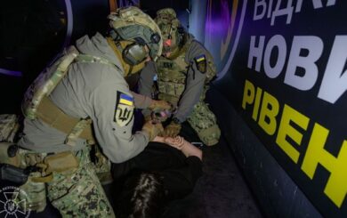 СБУ затримала 18-річного агента рф, який коригував удари по Одесі й Дніпру та готував теракт у Києві