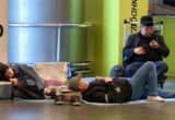 Понад 370 рейсів із порушеним розкладом: у московських аеропортах виник транспортний колапс