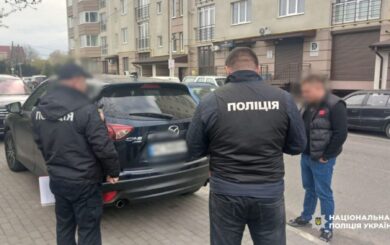 Фіктивне працевлаштування заради бронювання: у Луцьку п’ятьом працівникам ліцею загрожує 12 років