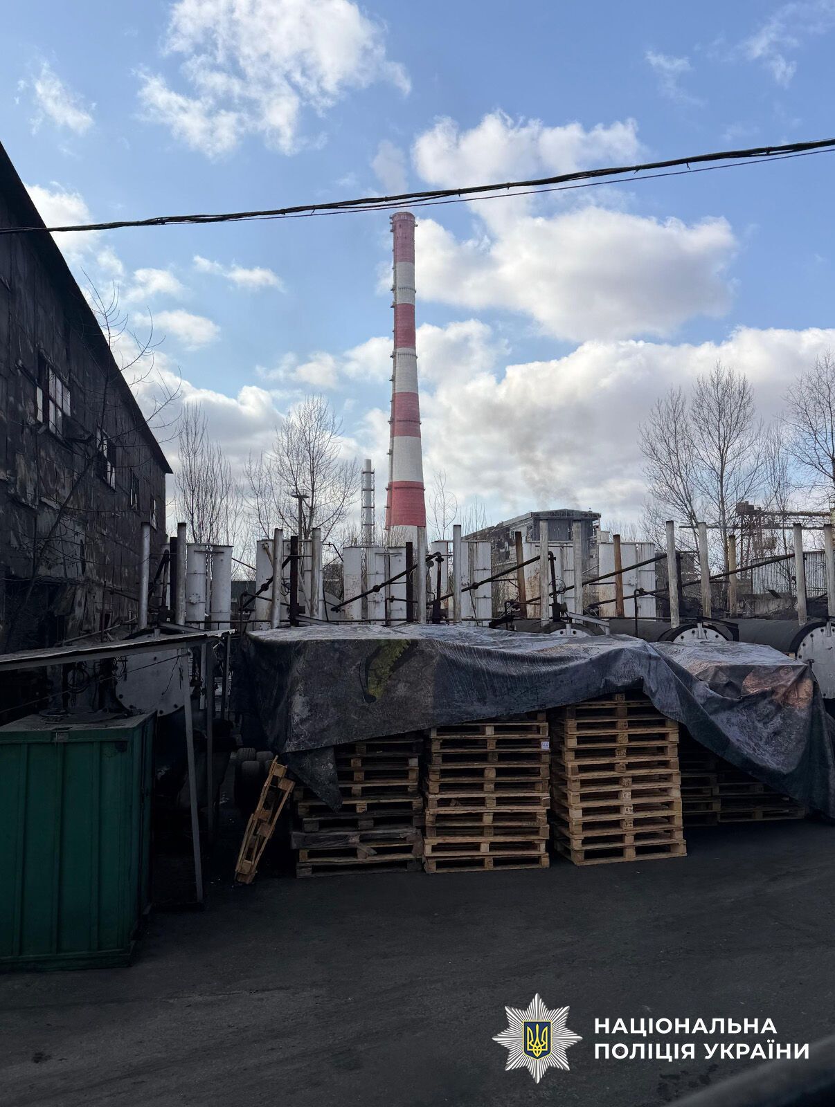 Спалювали шини без дозволів і забруднювали землю