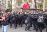 ”Геть царя” та ”За чесні вибори”: у Москві на мітингу КПРФ затримали десятки людей