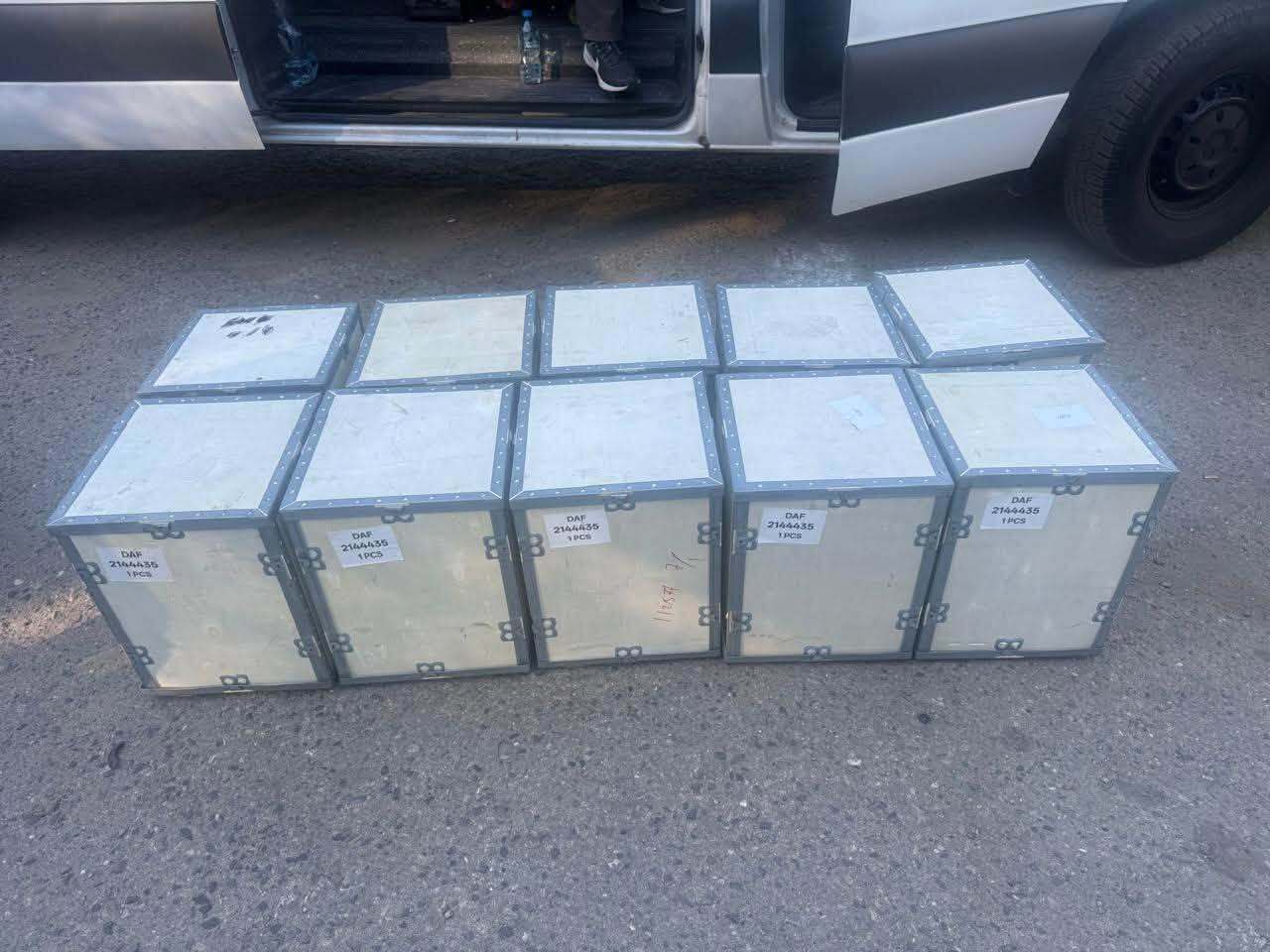 на ''Шегинях'' виявили незадекларовані автозапчастини та електрообладнання