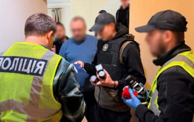 Более 100 иностранцев легализовали под видом волонтеров: в Киеве разоблачили схему