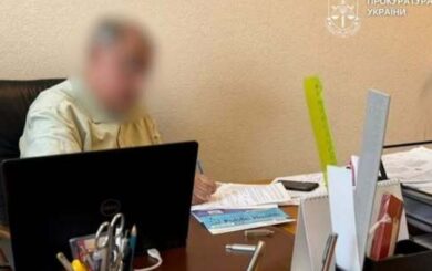 Оборудование более чем на 8 млн грн оказалось у частной организации: подозревают должностного лица научного института