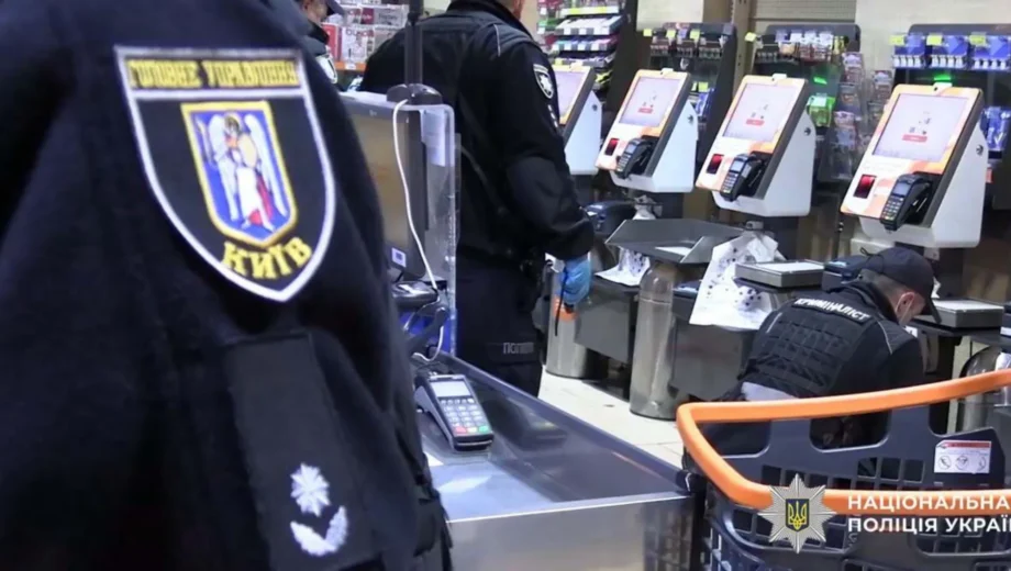 Пытался скрыться в магазине, но умер: подробности смертельной драки на Контрактовой площади