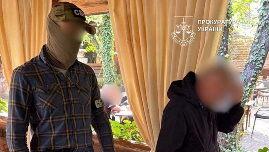 За 11 тисяч євро обіцяв переправити чоловіка до Угорщини: у Києві затримали 68-річного закарпатця