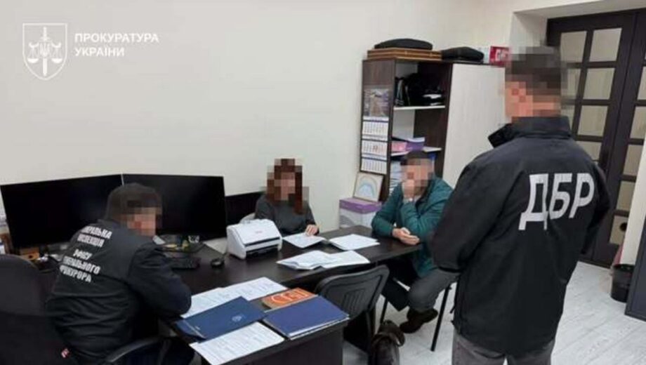 Майже 467 тисяч грн доплат за диплом: у чому підозрюють суддю на Полтавщині