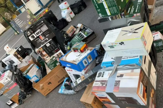 В Украину пытались незаконно переместить целый »магазин на колесах»