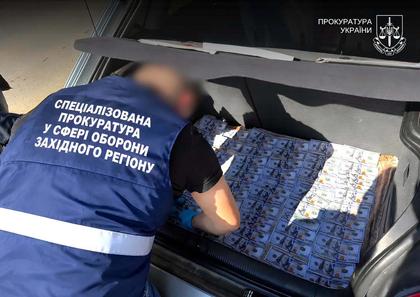 Фіктивні діагнози та до $12 тисяч за інвалідність: на Хмельниччині викрили схему з лікарями ВЛК