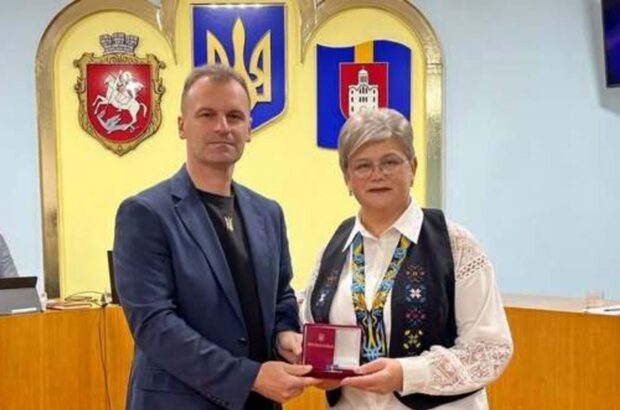 ”Я горда в тім, що я українка!”: за заслуги перед містом Володимиром відзнаку отримала Віра Чайковська-Тарликова