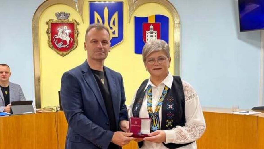 ”Я горда в тім, що я українка!”: за заслуги перед містом Володимиром відзнаку отримала Віра Чайковська-Тарликова