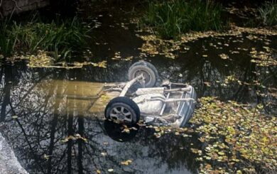 Шукали зниклих дітей, а знайшли авто в річці: на Кам’янеччині загинули троє неповнолітніх
