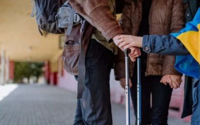 Швейцарія готує нові правила для 46 тисяч українців: кому можуть зменшити виплати