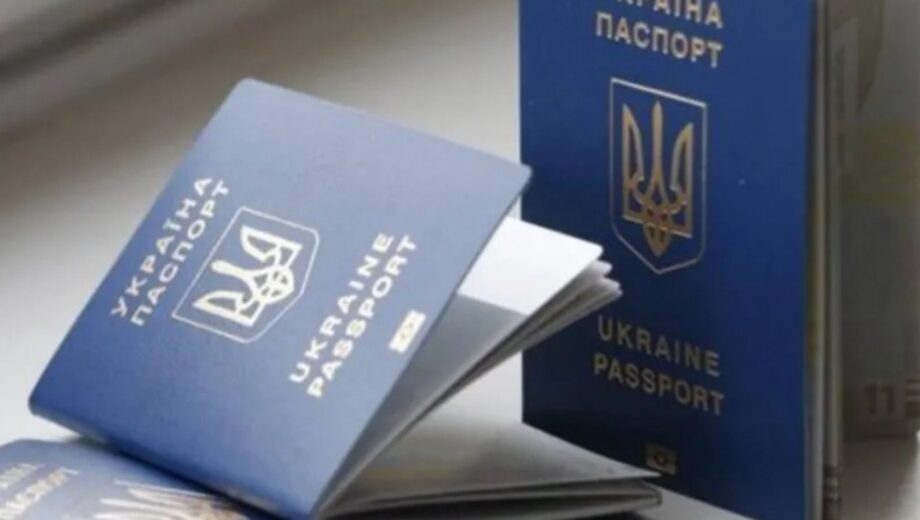 Изменения для украинцев в Польше в октябре: кто рискует потерять выплаты и что еще изменилось